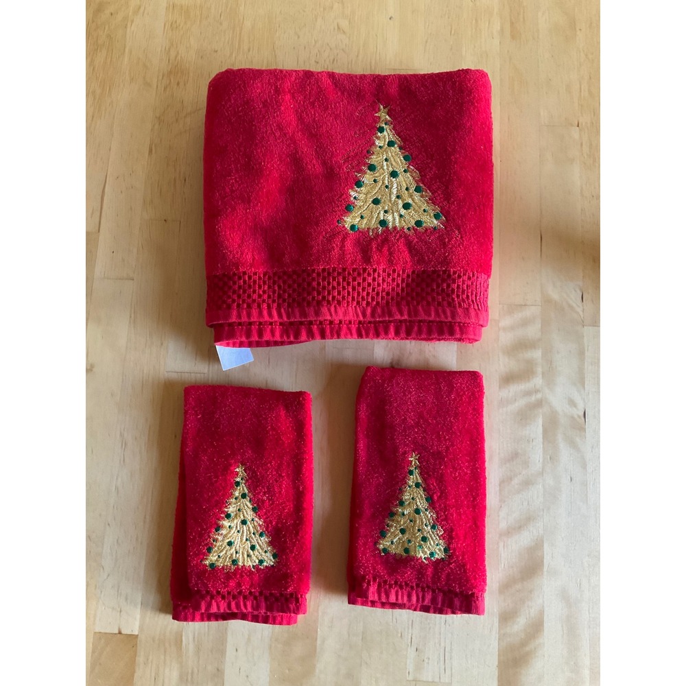Red Christmas Tree Embroidered Towel Set Gold Tree Holiday Decor 3 Piece